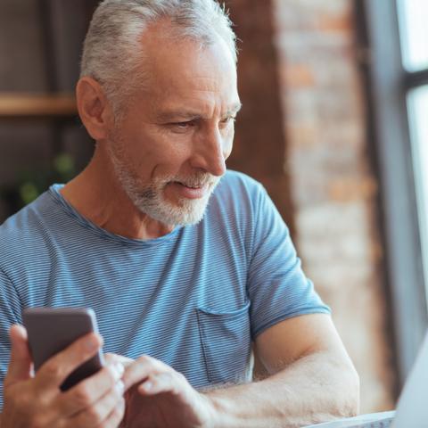 How to use online library services with library staff in Deansgrange Library 