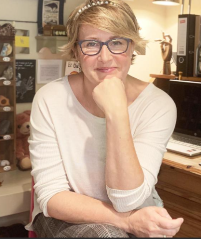 Wonderlarking with Author Eve McDonnell in Cabinteely Library 