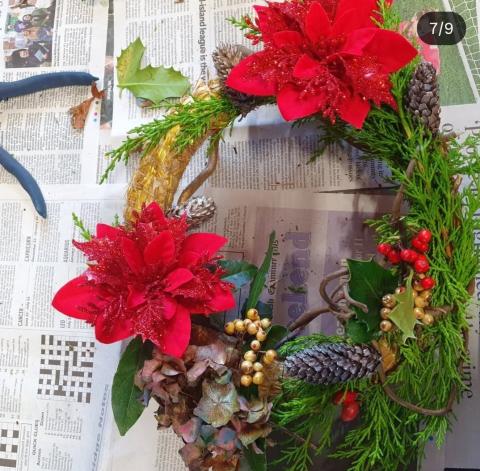 Wreath Making with Sharon Wells in Cabinteely library 
