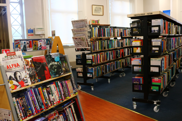 Dundrum Library fiction, graphic novels and manga shelf