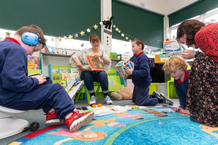 77_3ca_6216551_3665790189_4