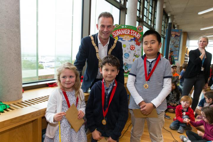 p2531647411-o607865740-4