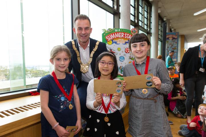 p2531647691-o607865740-4