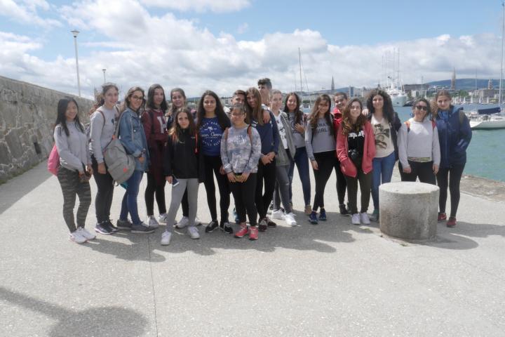 spanish_students_stroll_on_pier